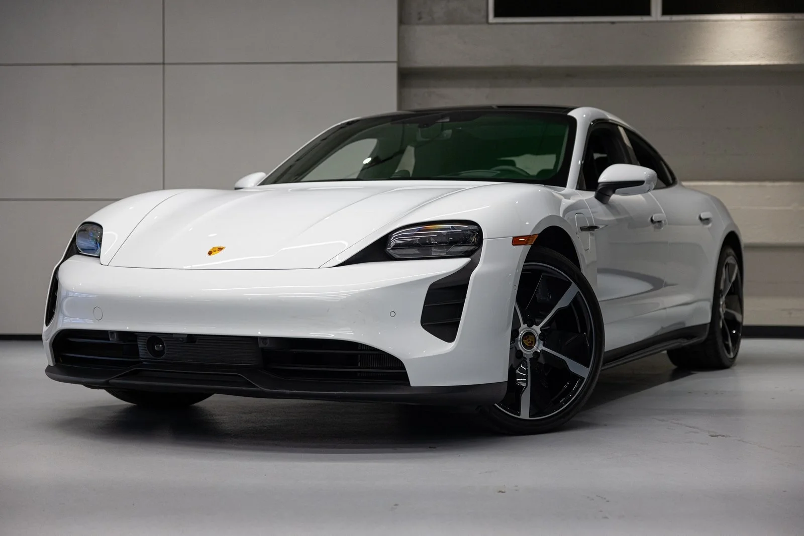 2024 Porsche Taycan