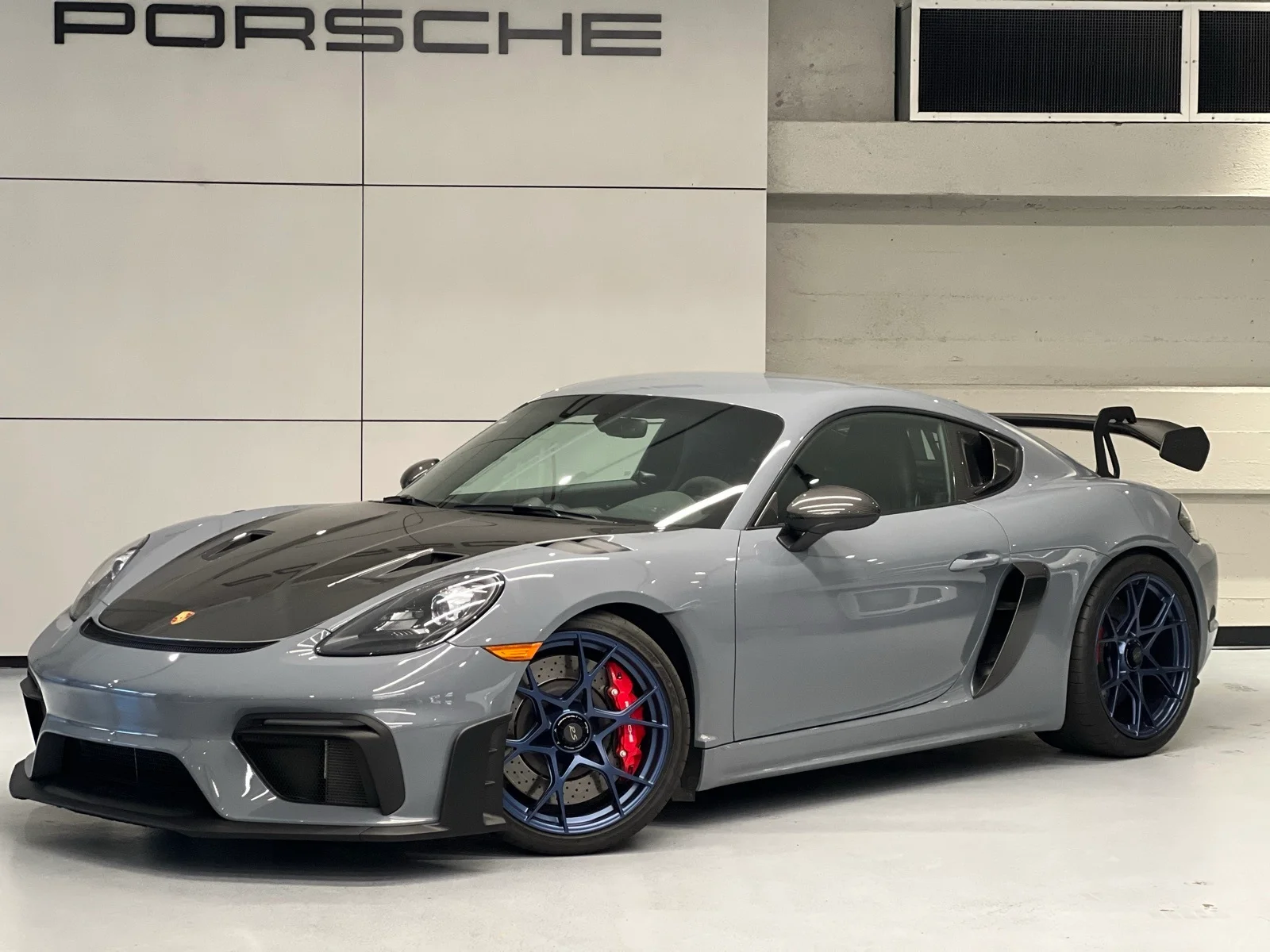 2023 Porsche 718 Cayman